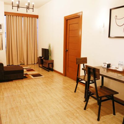 Business Suite 1